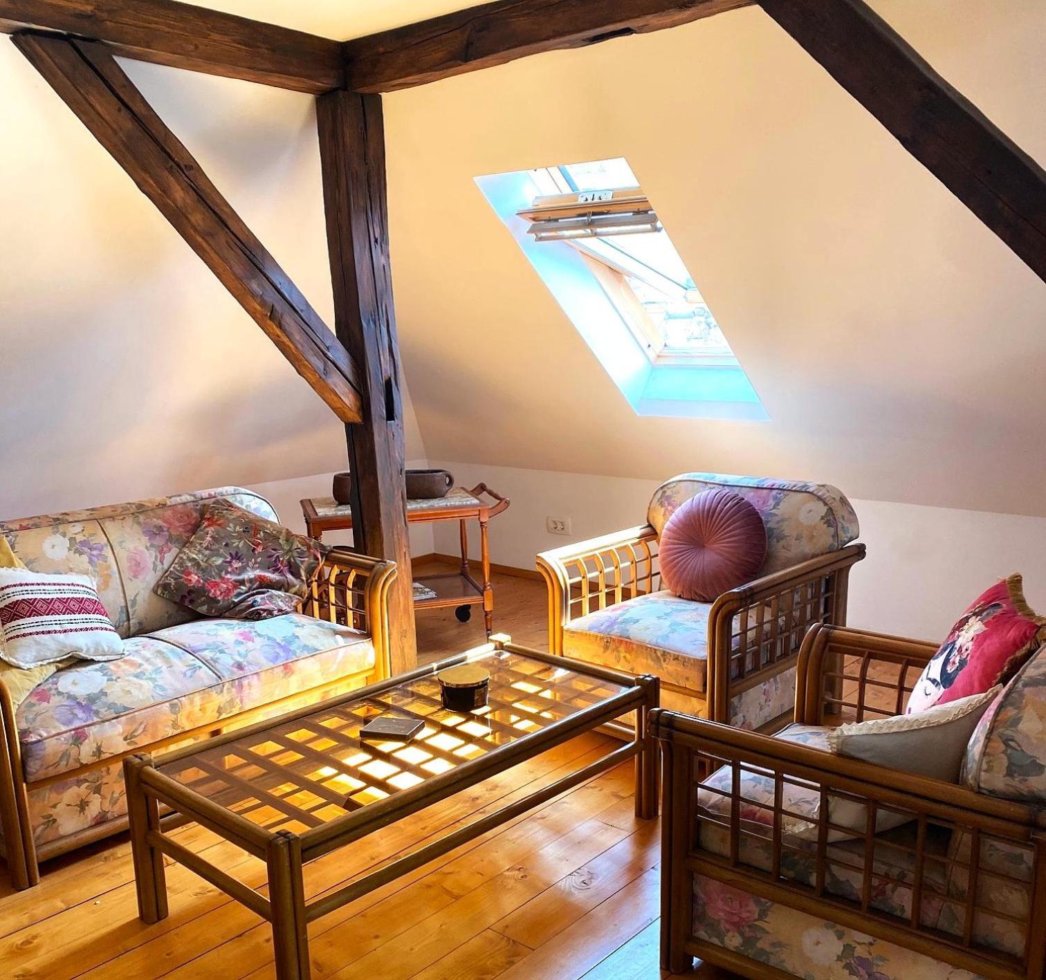 Rose'S Oldtown Apartment Braşov Buitenkant foto